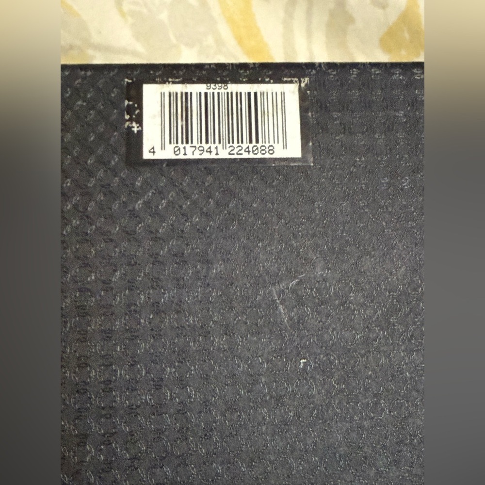 Montblanc Metallic Coin Pouch With Chain - Picture 9 of 10